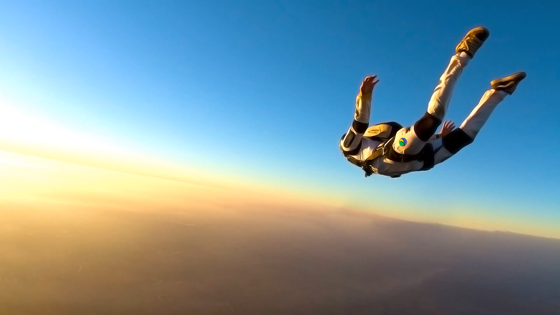 2013_12_Cool-Skydiver-Wallpaper