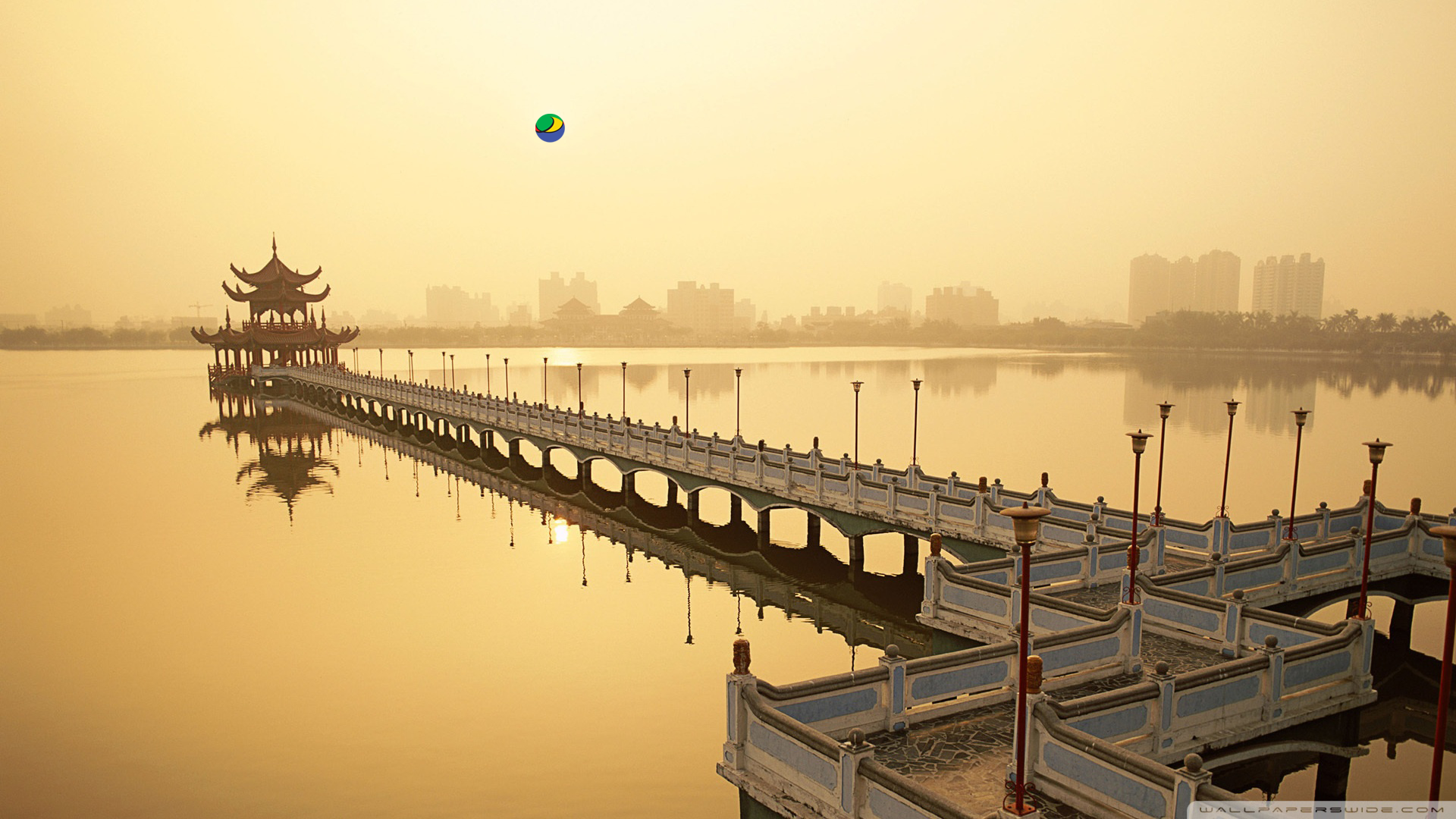 lotus_pond_kaohsiung-wallpaper-1920x1080